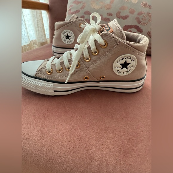 Converse Chuck Taylor All Star Madison Mid Top Canvas Sneaker - Picture 8 of 15